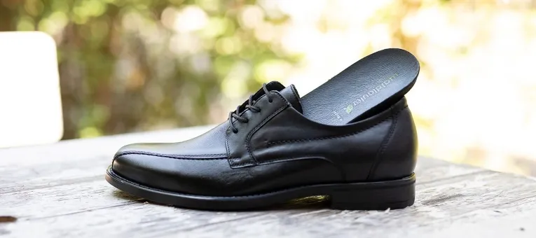 SCHUHE MIT HERAUSNEHMBARER EINLAGE Halbschuhe Henry schwarz