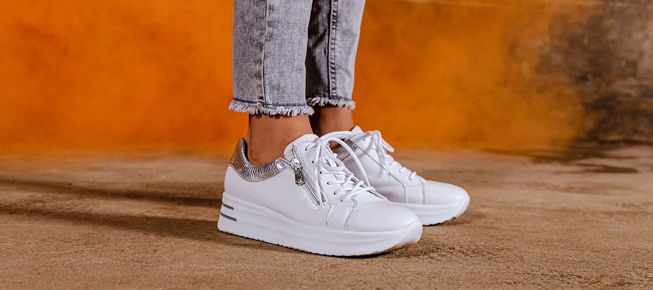 HIRSCHLEDER-SCHUHE Schuhe aus Hirschleder H-Lana weiss silber